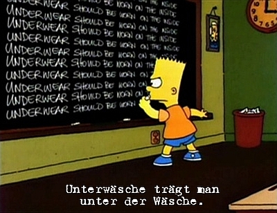 S03F10 - Unterwäsche trägt man unter der Wäsche