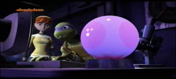 April und Donnie hören die Kraang ab. Irgendwie erinnert mich das an die Sache mit der NSA aktuell?!