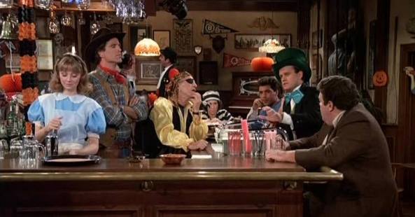 So sieht Halloween im Cheers aus. Unter anderem.