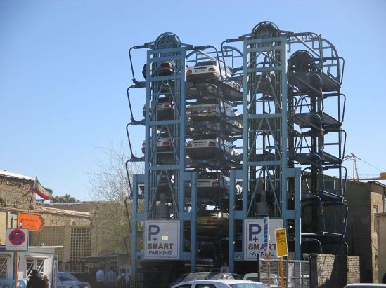 Moderne Parkplätze in Shiraz