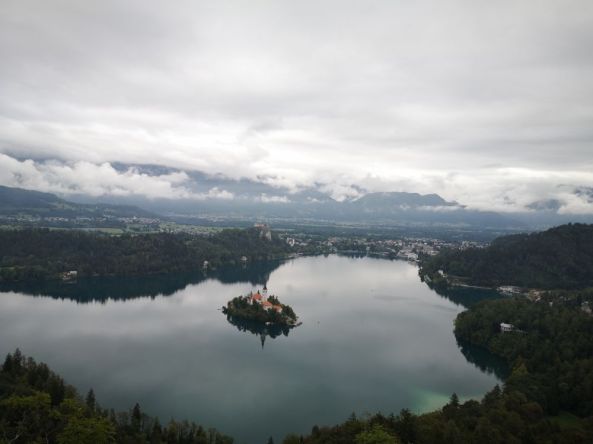 Eine schöne Aussicht auf den Bleder See